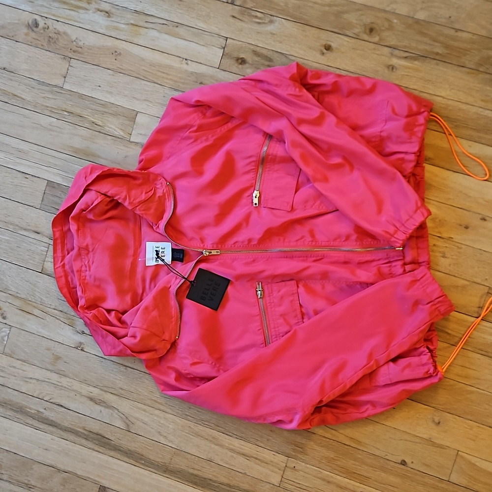 NWT Belle Vere windbreaker, size M